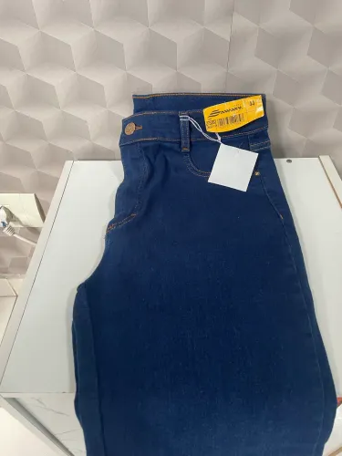 Calça jeans femina azul marinho escuro sawary