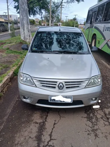 Renault Logan Expression Hi-flex 1.6 8V 4P 2010