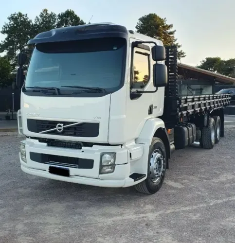 Volvo Vm 330 6x2 - 2013