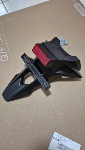 SUPORTE DE PLACA DA GSX R1000 SRAD 2007 a 2010