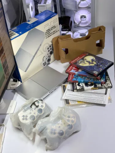 PS2 PRATA C/LACRE SONY E CAIXA C/SEREAL BATENDO!