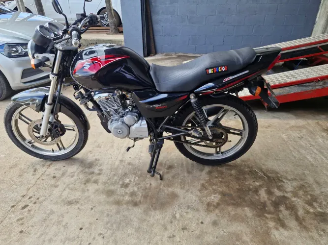 Moto Suzuki 150i GSR