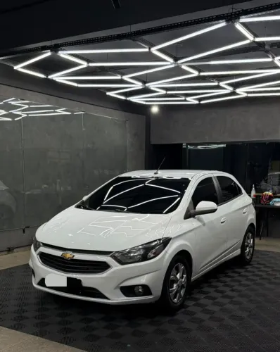 Chevrolet Onix Hatch LT 1.0 8V Flex Mec. 4P 2019