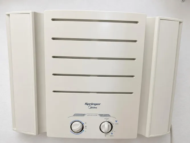 Ar Condicionado Midea 7000 BTUs de caixa