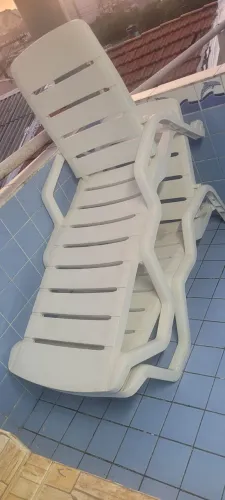 Vende se cadeiras de piscina