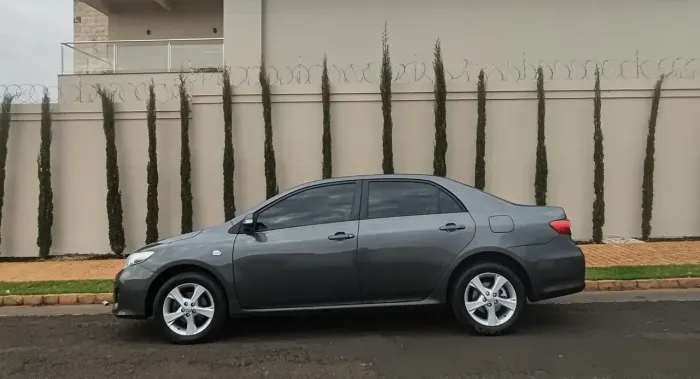 Toyota Corolla XEI 2.0 Flex 16V Aut. 2013