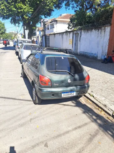 Ford Fiesta Street 1.0 8V 3P 2002