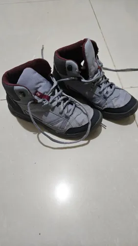 Bota trilha 