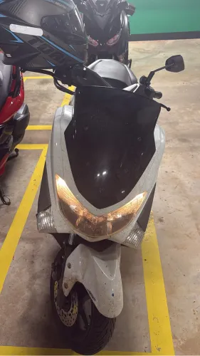 Nmax 2019 Branca