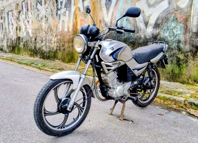 YBR FACTOR K conservada Com rodas URG BARATO TROCO