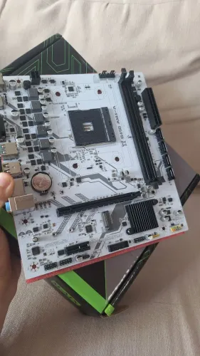 Placa Mãe AM4 B450M