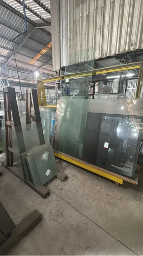 Vidros diversos Laminados/ Temperados/ Comuns