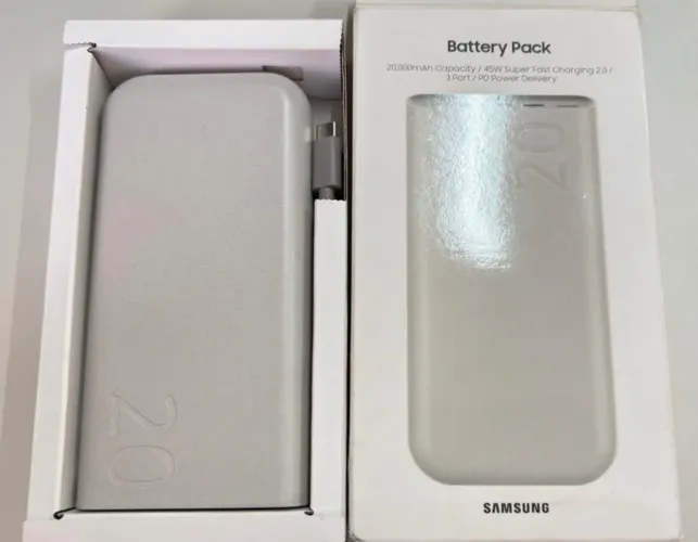 Carregador Portatil Samsung 3x USB-C 20000mAh Super Rapida 45W - Bege
