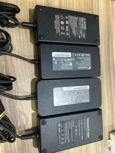 Fonte Carregador Notebook Avell 19.5V 9.23A 180W - Alta Potência