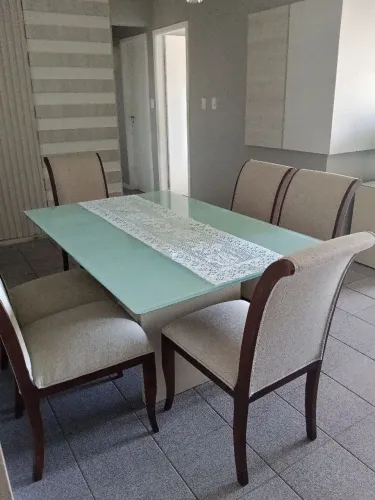 Mesa 8 cadeiras
