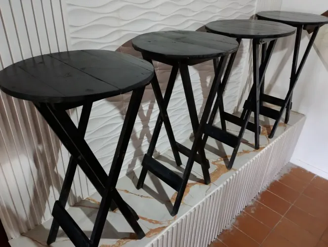 Mesas bistrô jogo com 4 pretas 250 00