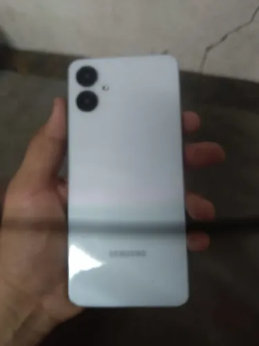 Celular A06 semi novo sem nenhum defeito 