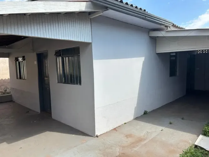 CASA PARA LOCAÇÃO - R. ARLINDO PLANAS