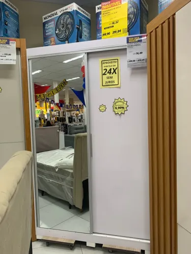 Guarda-Roupa novo (ainda na caixa) com espelho