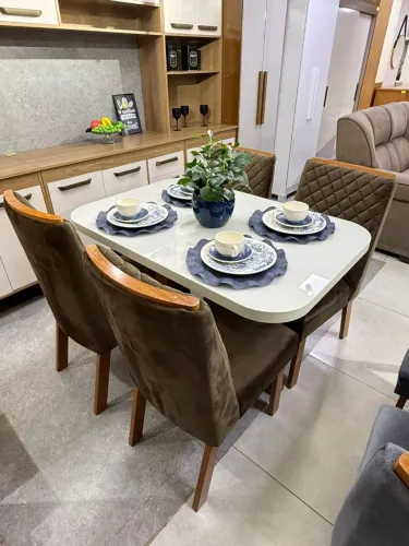 CONJUNTO DE MESA COM 4 CADEIRAS NOVA DE FABRICA ENTREGAMOS PARA TODO DF E ENTORNO