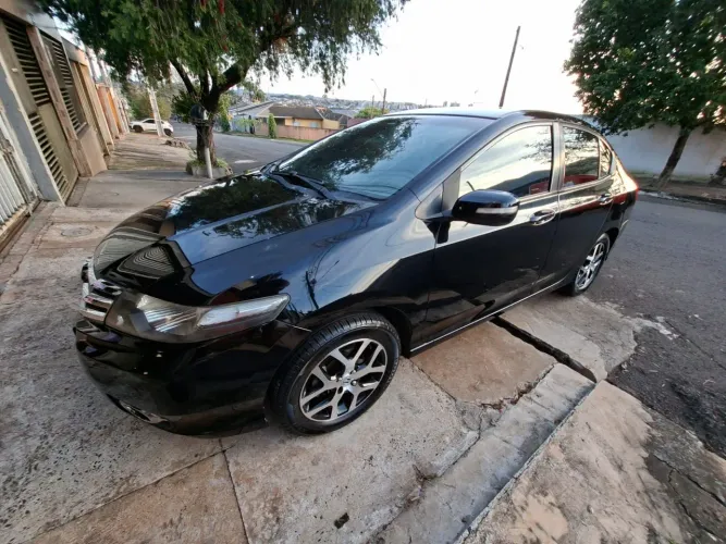 Honda City Sedan DX 1.5 Flex 16V Mec. 2013