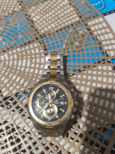 Relógio Cássio edificie, poucas marcas de uso,apenas 1 dono,original.