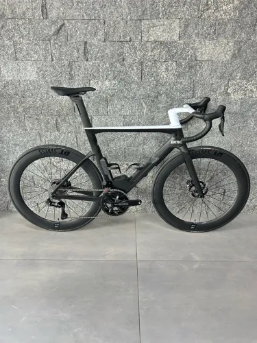 BMC TimeMachine R01 - Dura-Ace Di2 12v