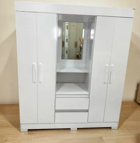 Guarda roupa casal com espelho 1,49m