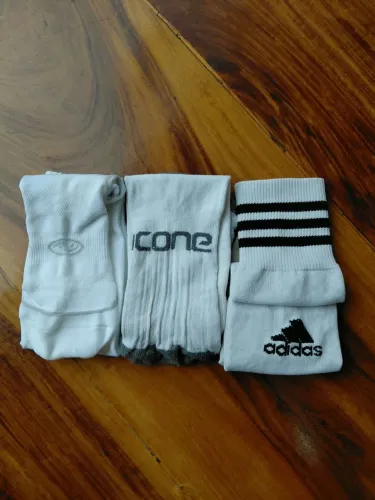 kit com 3 meião branco para futebol adidas, icone, etc<br>desconto 1ª compra
