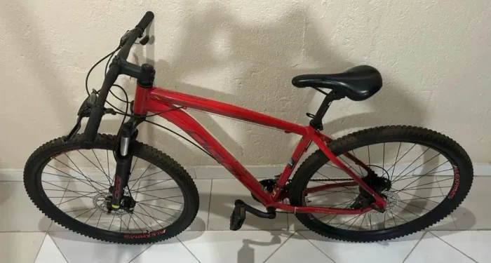 mountain bike Oggi Hacker Sport aro 29.