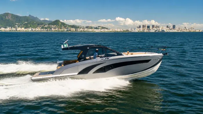 Lancha Triton Flyer HT 38 - (38 pés) - Focker/Fs/Nx/Phantom/Bayliner/Schaefer/Azimut