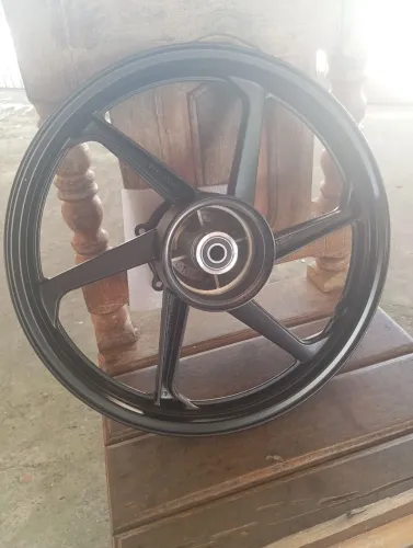 Vendo aro liga leve da Bros 150 a tambor traseira aro 17 novinha nunca usada