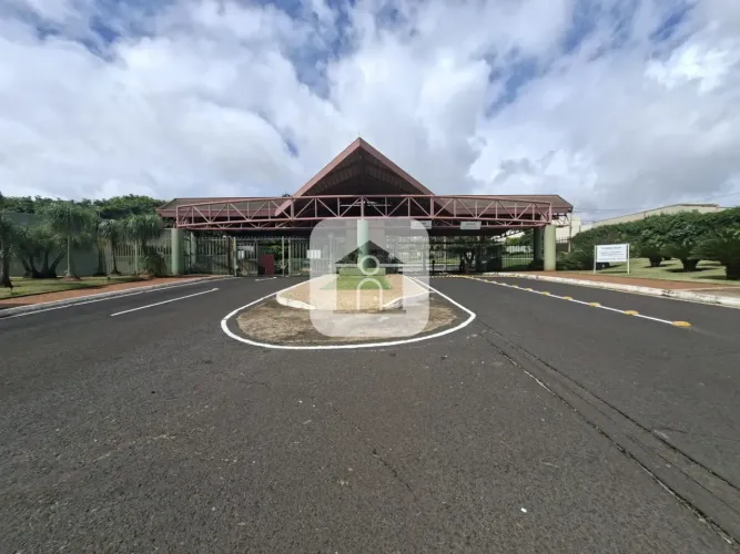 Casa Para Venda e locação No Bairro Nova Uberlândia