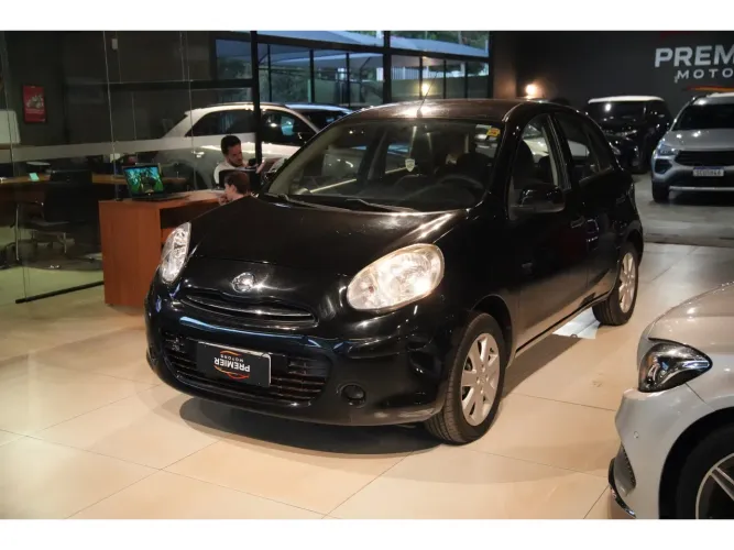 Nissan March S 1.0 12V Flex 5P 2013