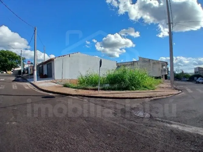 Terreno à venda no Jardim Itamarati