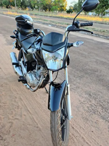 Honda Fan 2015 em estado de nova!