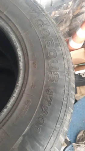 Pneus AT 3 unidades 235/75 R15