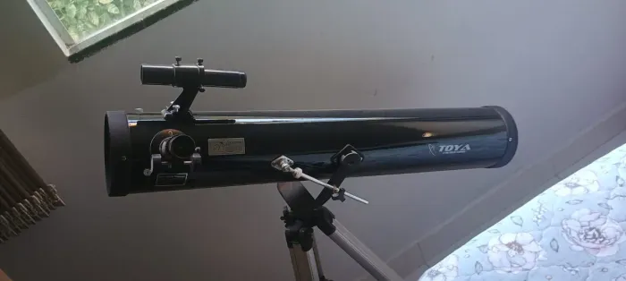 Telescópio Toya 114/900 Completo + Tripé e 3 Lentes