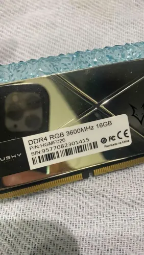 Memória DDR 4 16gb 3200mhz em cristal rgb passo cartão de crédito