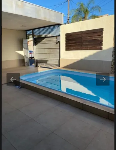 Casa no Bairro Centro América com 03 quartos 03 salas Excelente localização *