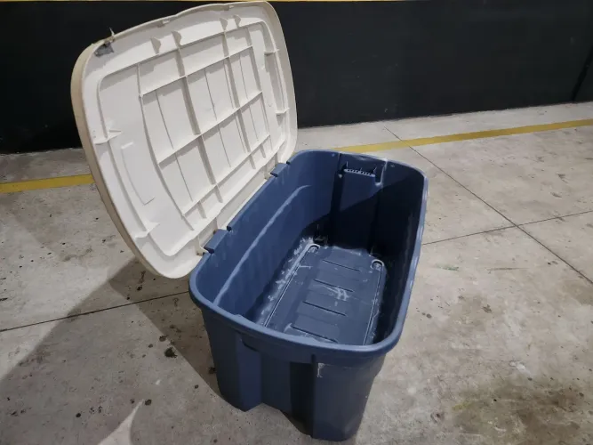Caixa plástica 60 litros