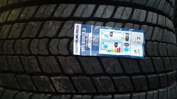 Royal Black<br>Valor 1750 reais <br>26 ctm de largura <br>Origem Vietnã