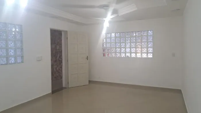 Espaçoso Sobrado Comercial para alugar no Parque Continental, São Paulo