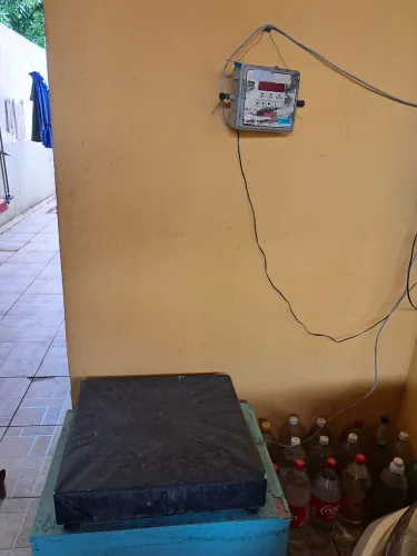 Balança balmark eletrônica capacidade de 100 KG