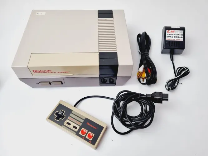 511- (Sem caixa) CONSOLE NES NINTENDINHO