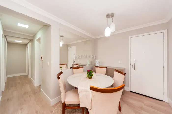 Apartamento com 3 Quartos, Móveis Planejados no Jardim Botânico - Curitiba/PR