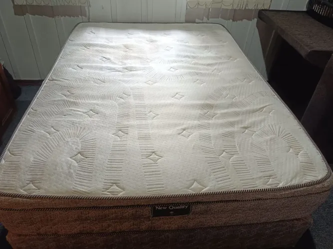 CAMA QUEEN 