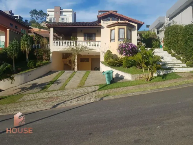 Casa com 3 dormitórios, 300 m² - venda por R$ 2.400.000 ou aluguel por R$ 11.280/mês - Con