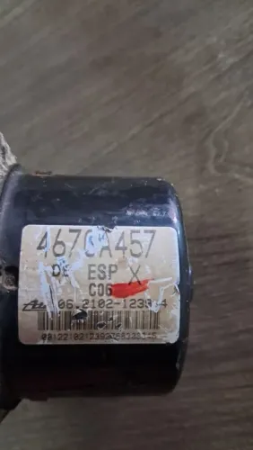 Módulo ABS Mitsubishi 4670a457