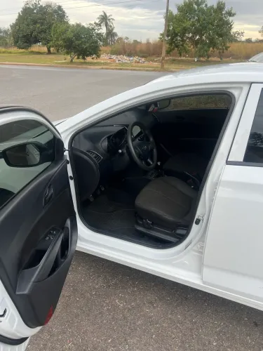 Hyundai HB20 Unique 1.0 Flex 12V Mec. 2019